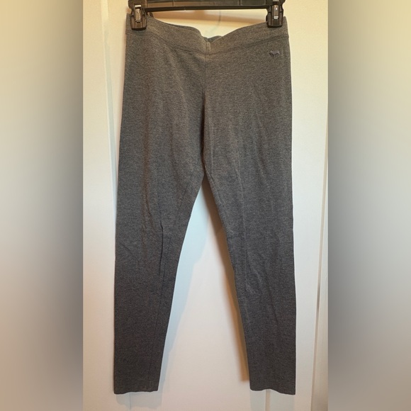 Victoria’s Secret Pink grey Capri leggings - small - Picture 1 of 7